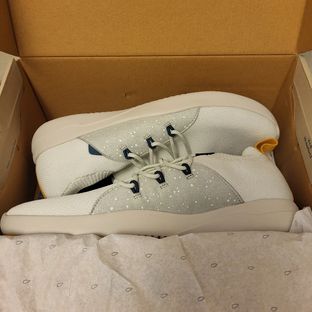 NIB Vessi Altitude Gray Cityscape Classic Sneaker Size 9